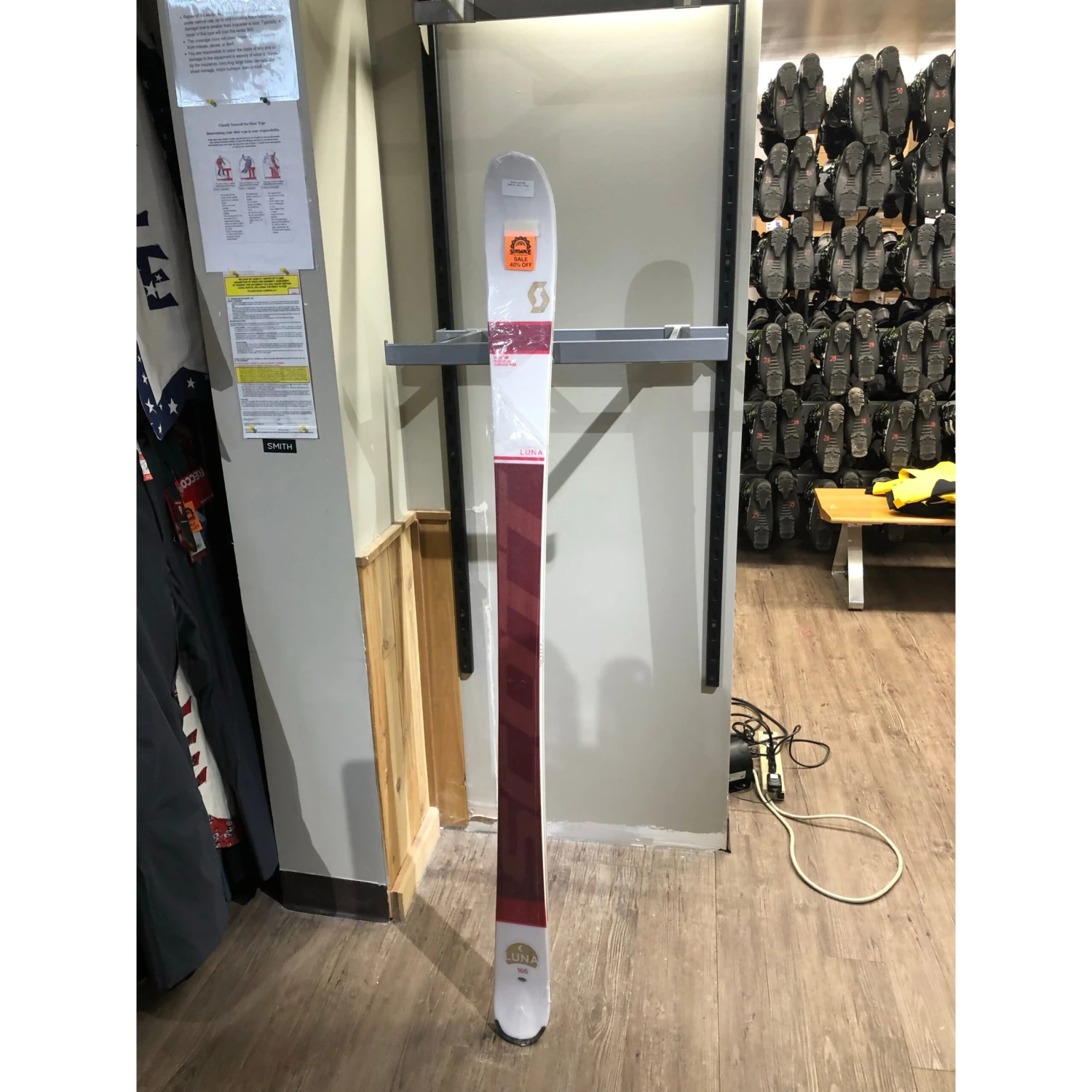 Scott Luna Ski 2 Scott Luna Ski